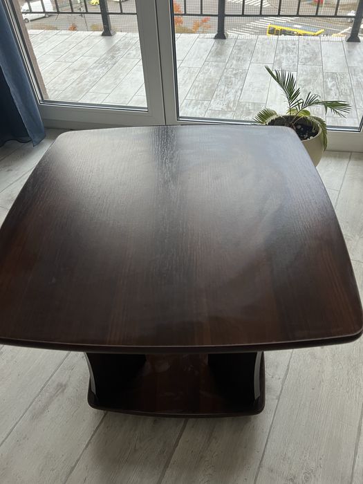 Столик  журнальний