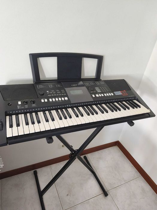 Teclado Yamaha PSR-E423 + Coluna de Som + Suporte