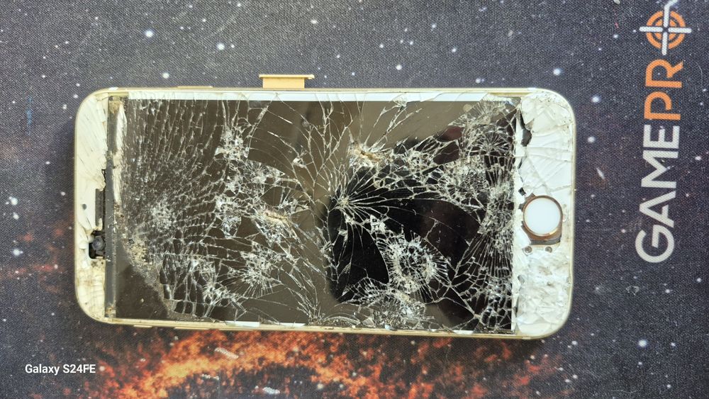 три Айфона. смотрите описание