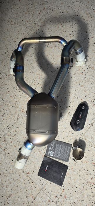Linha  AKRAPOVIC Titanium – BMW GS 1300 / GS 1300 Adventure