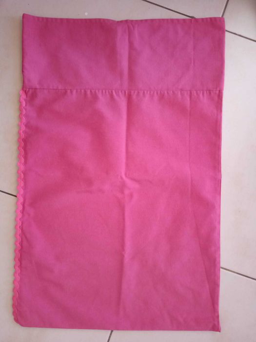 Coberta e cortinas para quarto