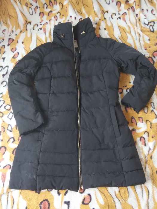 Продам зимовий плащ (пальто)