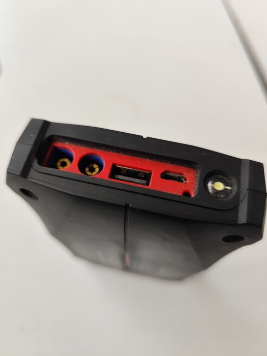 Power bank with flashlight63823841037315121