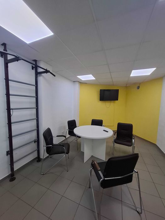 Оренда приміщення по вул. О. Дашковича, центр міста — 350 грн/м²