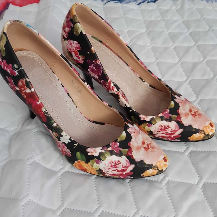 Czółenka,szpilki 36