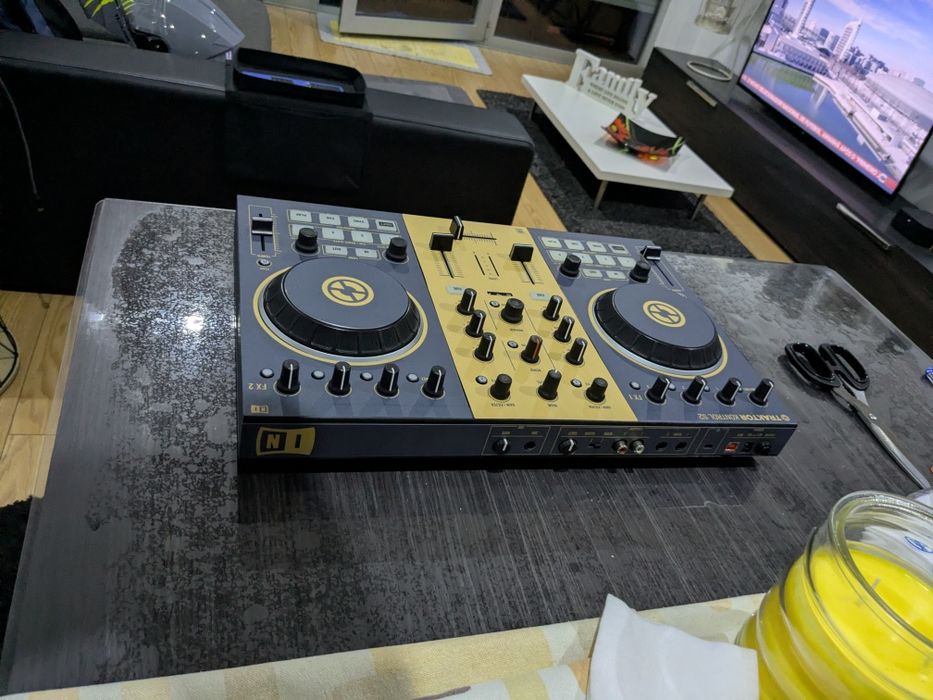 Native instruments Skin Traktor Kontrol S2 MK2 | Mash-Up