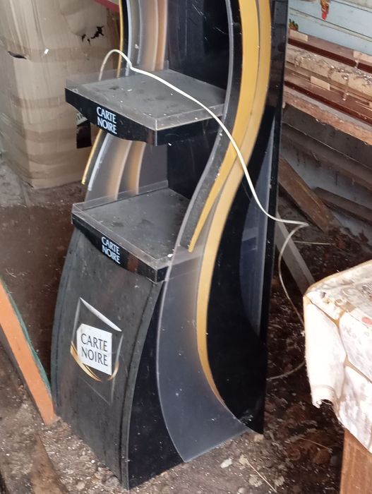 Продам стелаж з підсвіткою