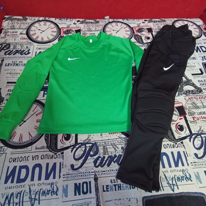 Форма воротаря Nike.