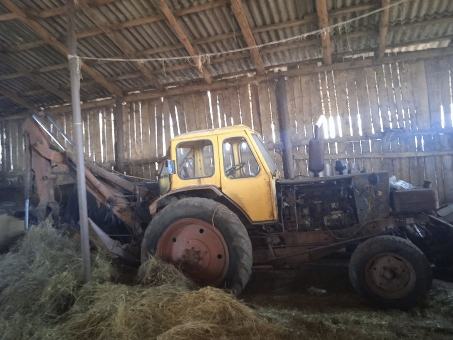 Екскаватор ЮМЗ 2621