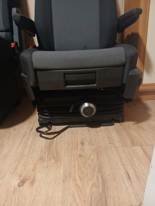 Fotel pneumatyczny crafter II