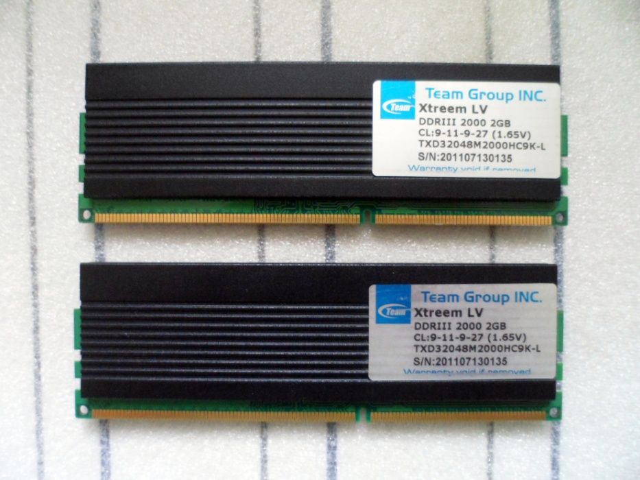 Оперативна пам'ять DDR3 TEAM Xtreem LV 2000 MHz 4 Gb 2x2Gb