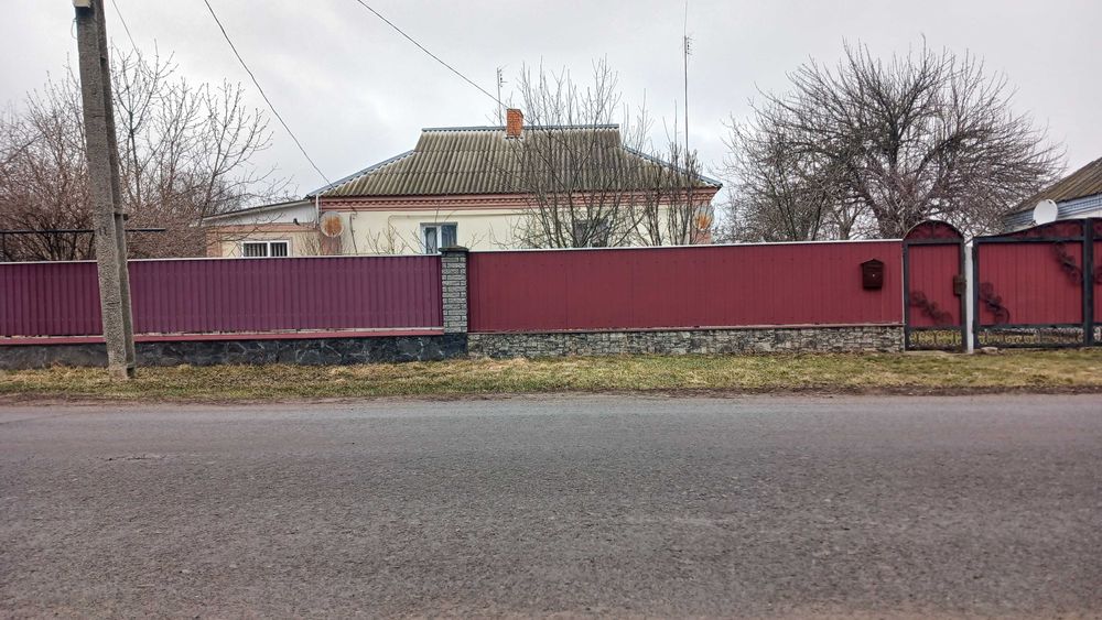 Продаж 1/2 будинку  в р-н Загребля(біля г-р-к”Хуторок”).