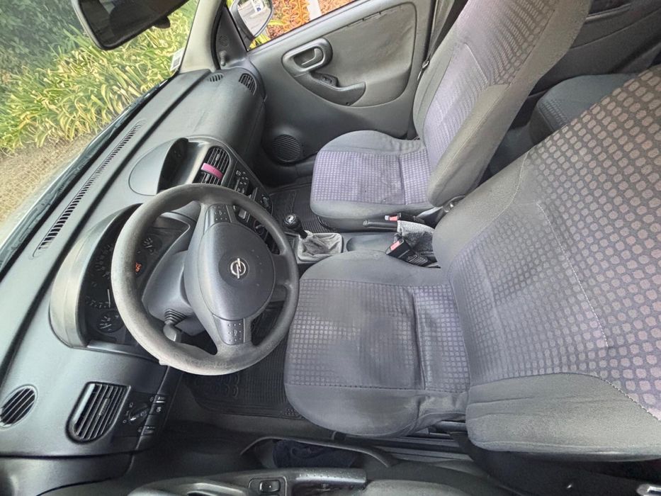 Carro Opel corsa  1.2