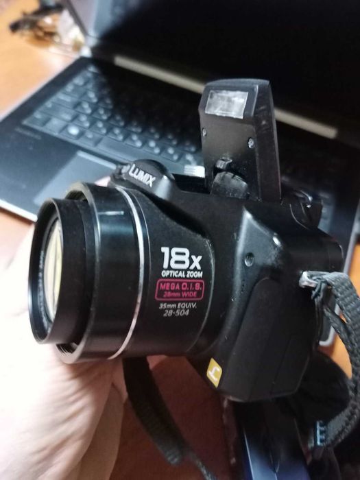 цифровий фотоапарат Panasonic