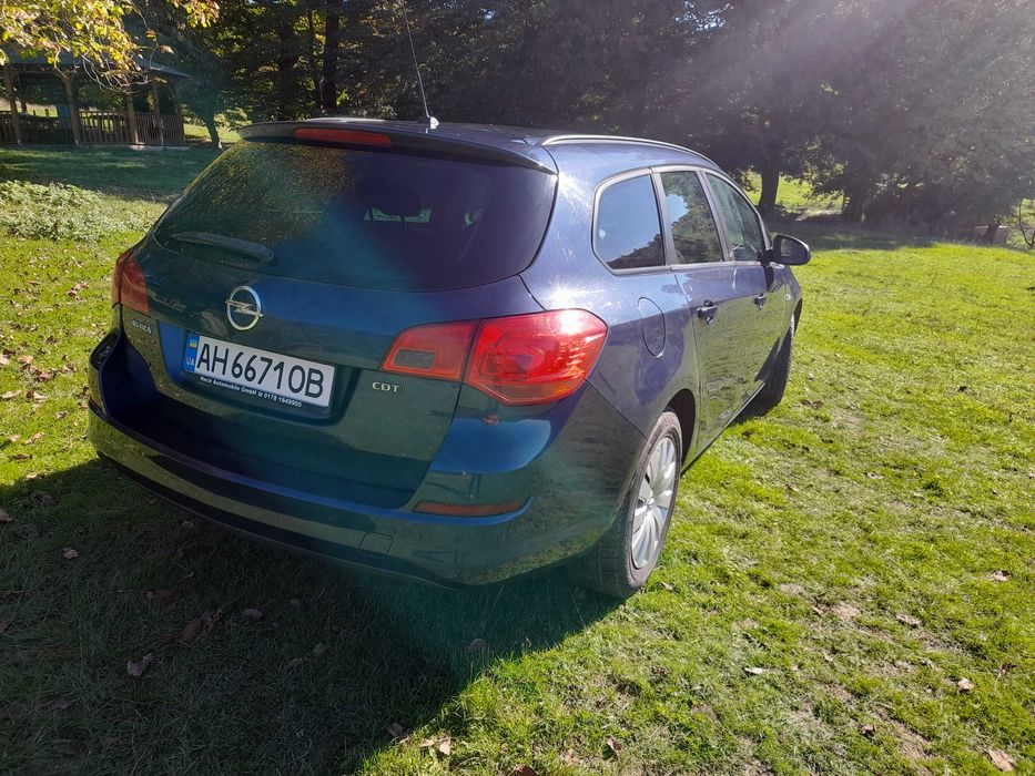 Opel Astra J, 1.7, 2011