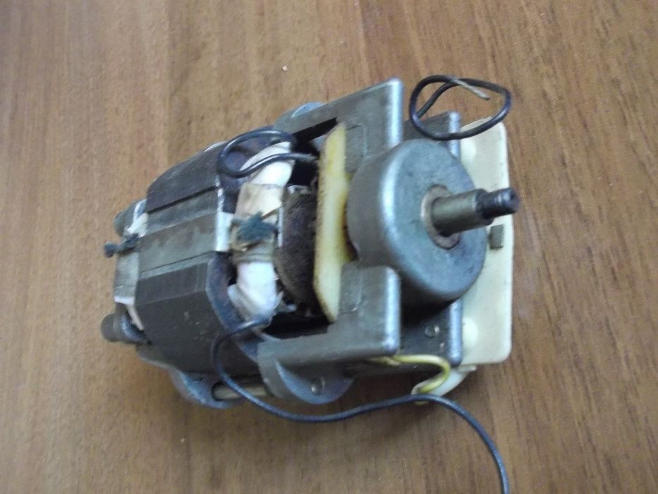 Электродвигатель коллекторный 220в, новый
