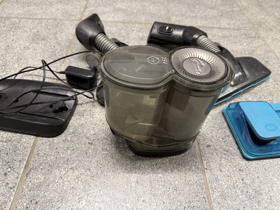 Odkurzacz pionowy Philips AquaPro