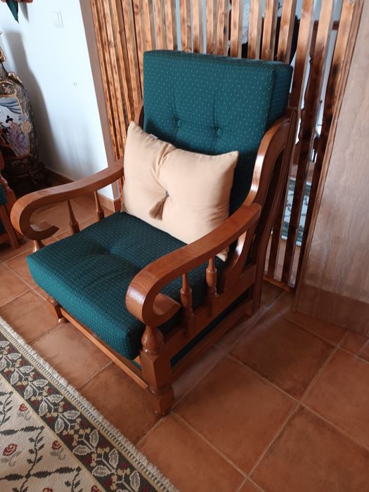 Conjunto de sofas + mesa