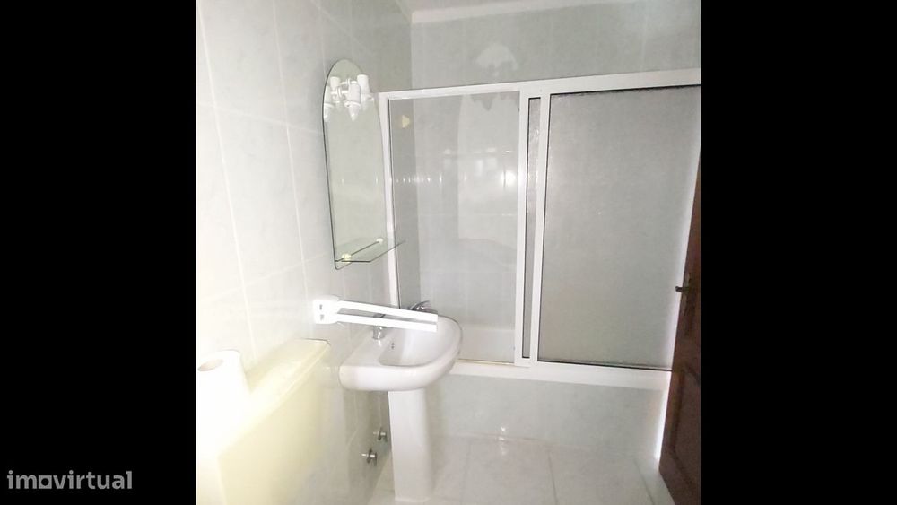 Apartamento T3 c/ garagem - centro de São Mamede - Próximo de Fátima