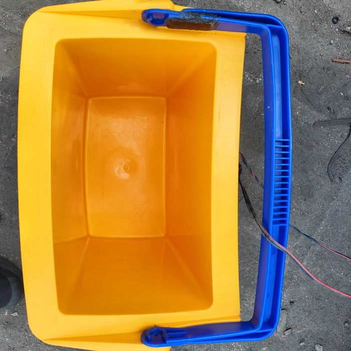 Lodówka chłodziarka samochodowa 12v/230v super stan