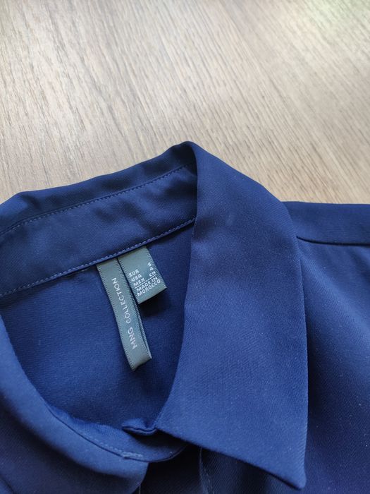 Vestido camiseiro com botões dourados / Mangogo