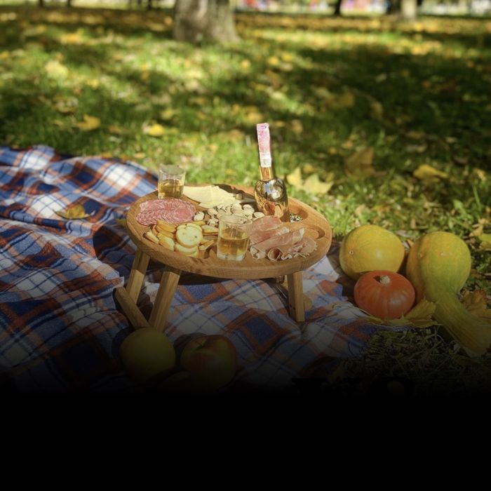 Винний столик ручної роботи «Міцний»[БЕЗКОШТОВНА ДОСТАВКА]