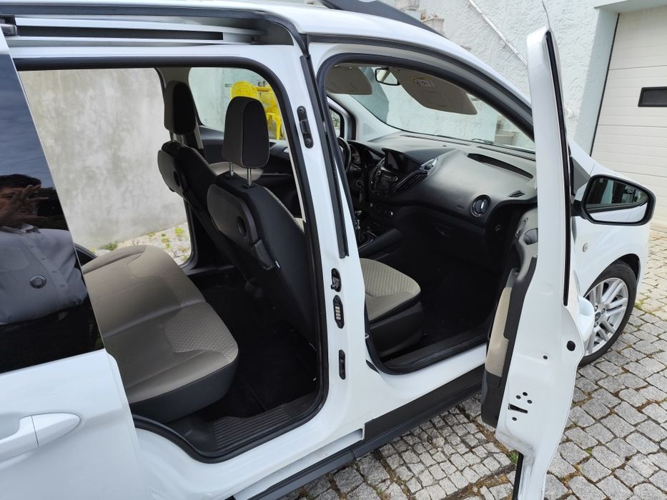 Ford Tourneo Courier 1.0 Ecoboost 2019