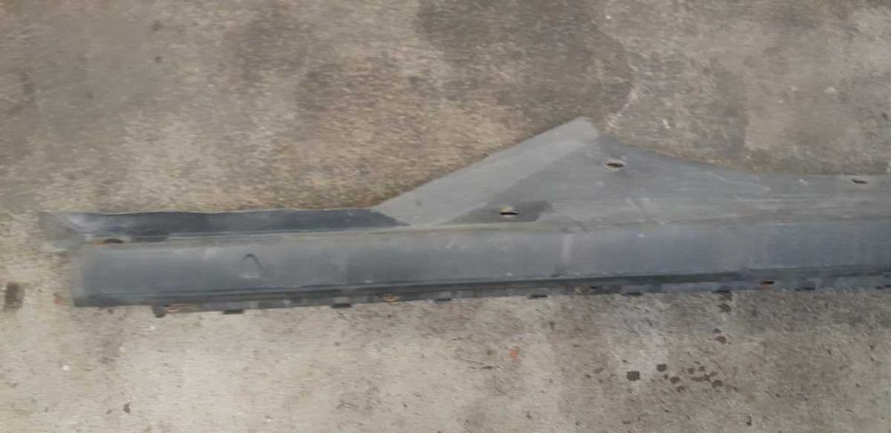 Listwa progowa progu prawa na próg Vw Passat B5