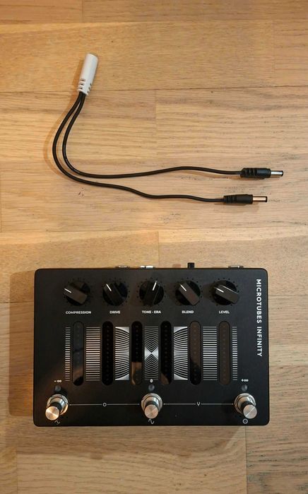 Darkglass Microtubes Infinity preamp/DI/Cab sim do basu