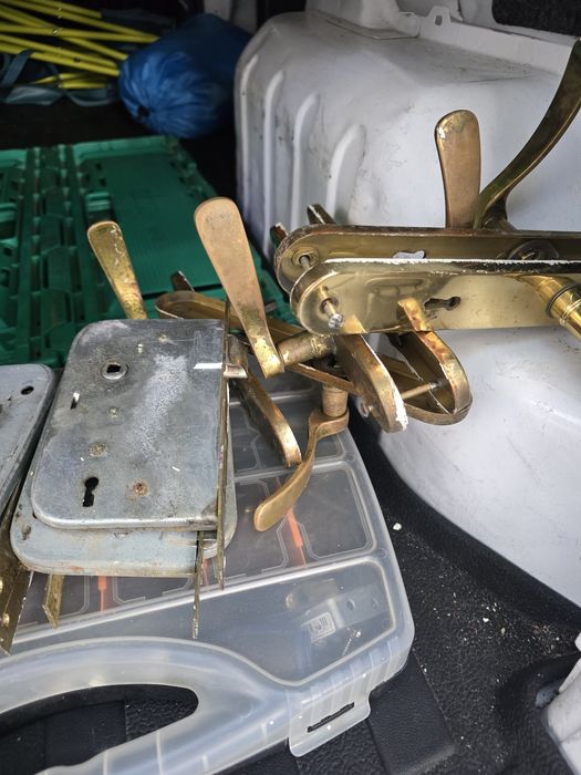 6 puxadores de portas com fechaduras