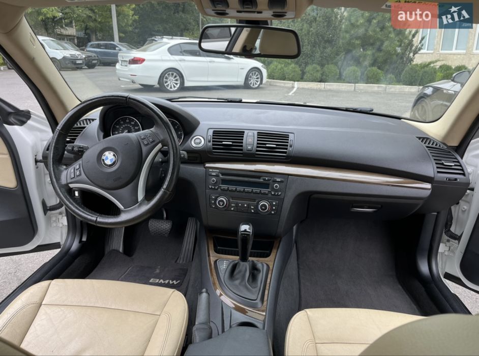 BMW 1 Series 2011 VIN WBAUP9C57BVL90834 фото оголошення 7 з 24