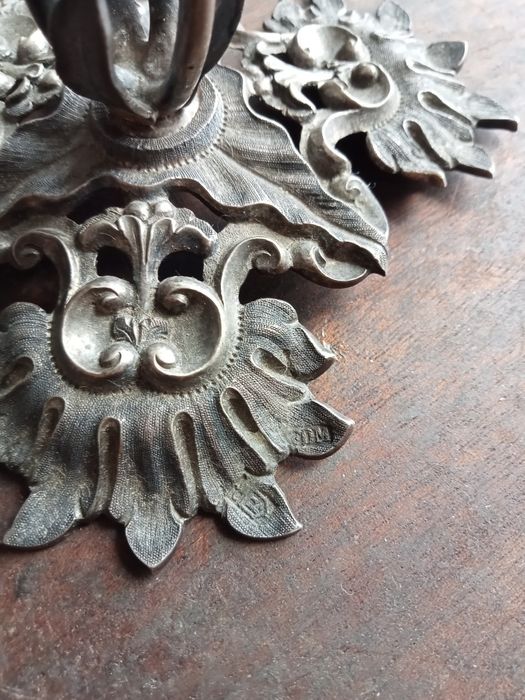 Castiçais em prata antiga