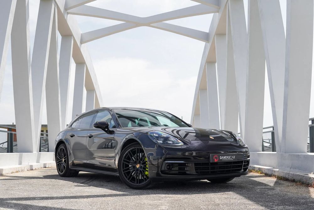 Porsche Panamera 4 E-Hybrid 10 Years Edition