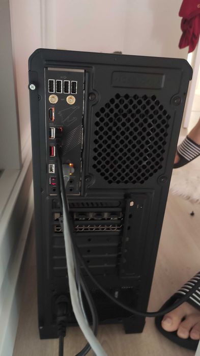 PC Game: Razen 7 3700x| 500GB| 16GB GeForce 3060 12GB aceito troca mac mini m4