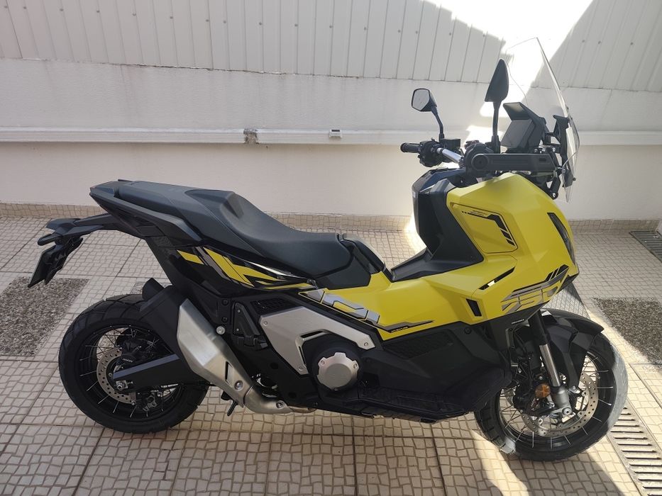 Honda X ADV 750. Ano 2025