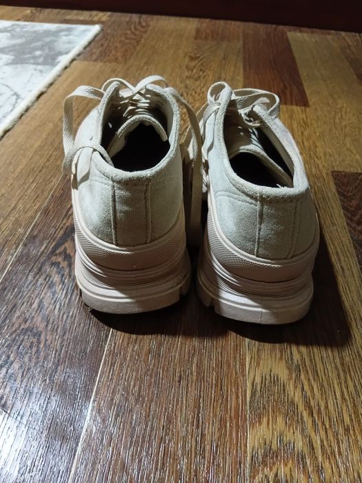 Кеди жіночі 37р бежеві