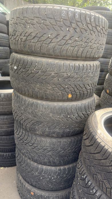 255/45/19 Nokian Hakkapeliitta R3 SUV