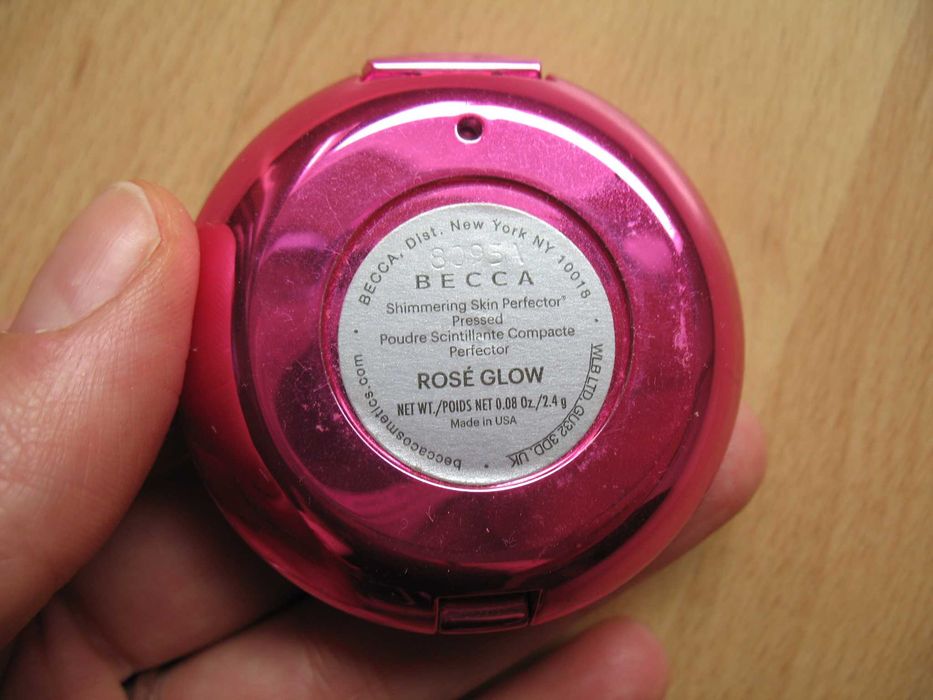rozświetlacz Becca Rose Gold