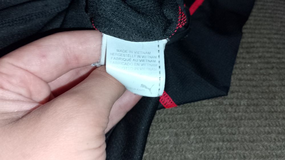 Продам фудболку puma