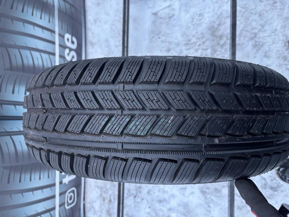 Шинa 1Шт нова 205/65 R15 Avon 2023p зима