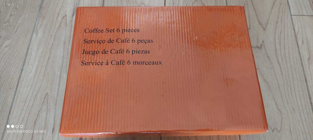 Novo sem uso conjunto original de chávenas de café