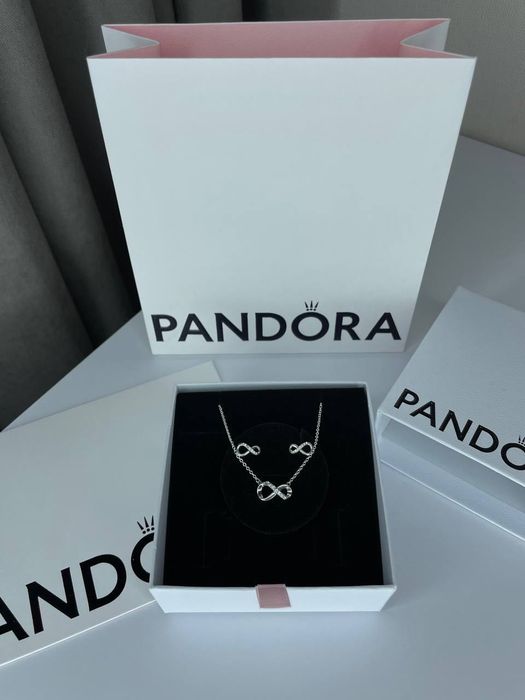 Набір "Сяючий символ нескінченності" Pandora