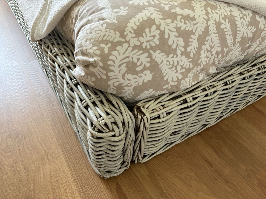Cama de casal em verga branco pintado decape