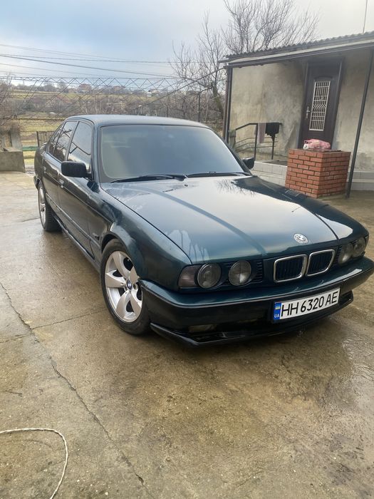 Продам bmw e34 1995г рестовая
