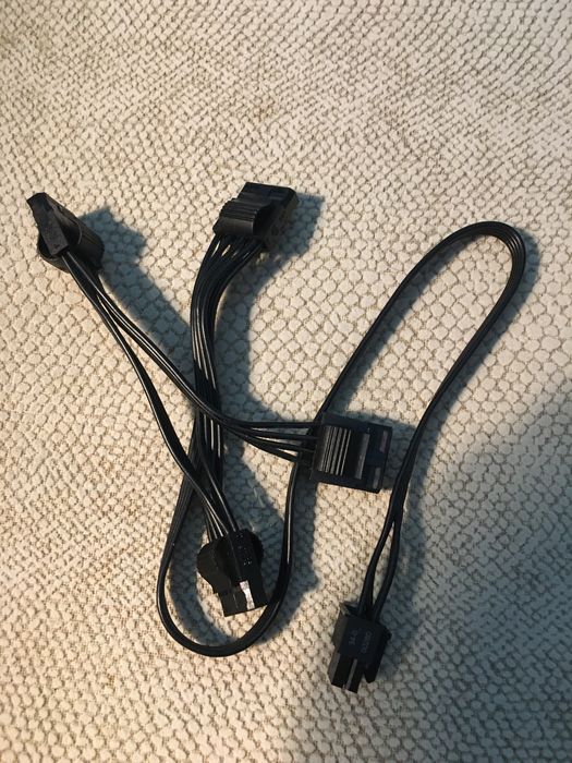 Corsair Modular Power Supply Cable, 6-Pin for 4 Molex – Type 3 and 464740474206593122