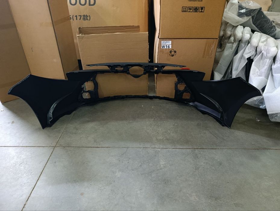 Бампер передній Toyota Corolla LE 2020 2021 2022 2023