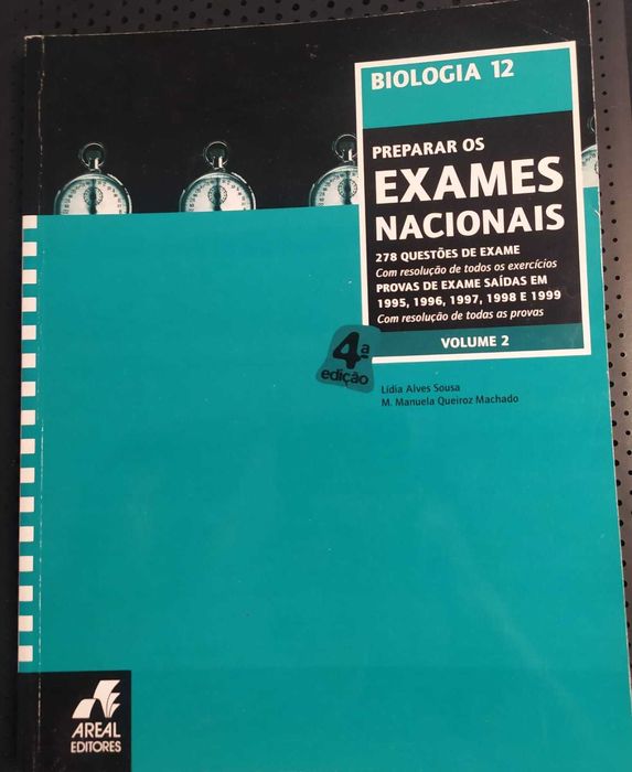 Auxiliares de ensino escolar