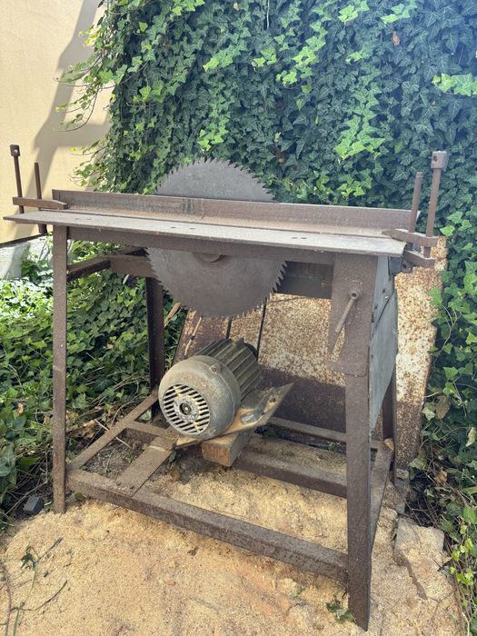 Продам циркулярну пилу.