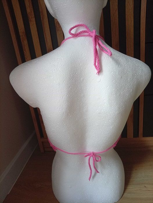 Plażowy crop top