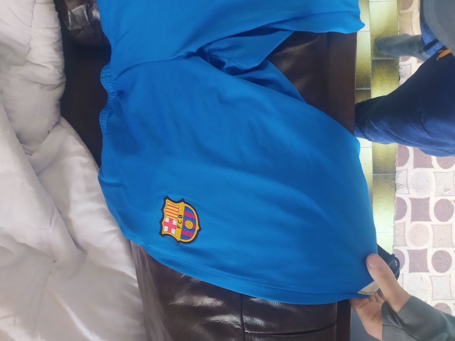 Fato de treino Barcelona vermelho e azul